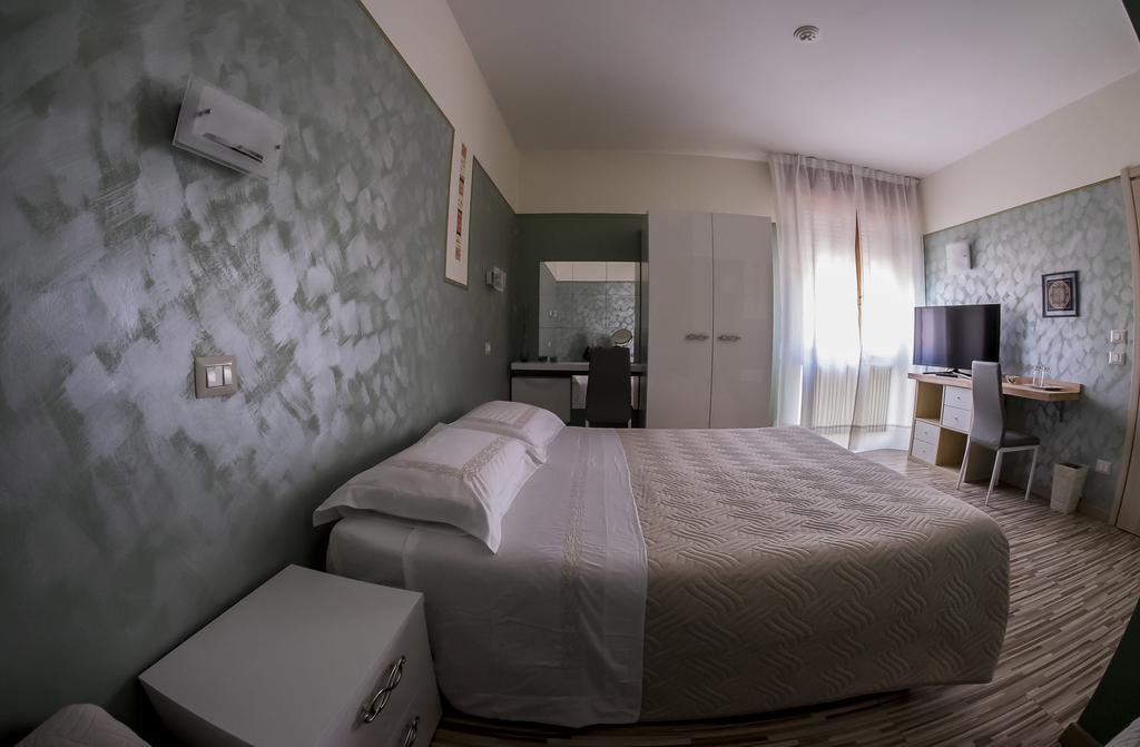 Verona Fiere Rooms Zimmer foto